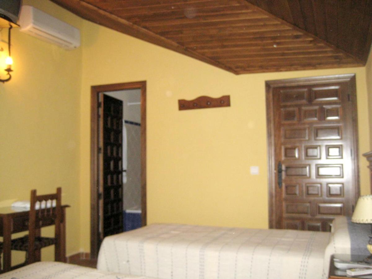 Charming House In Hornachuelos With Shared Pool Екстер'єр фото